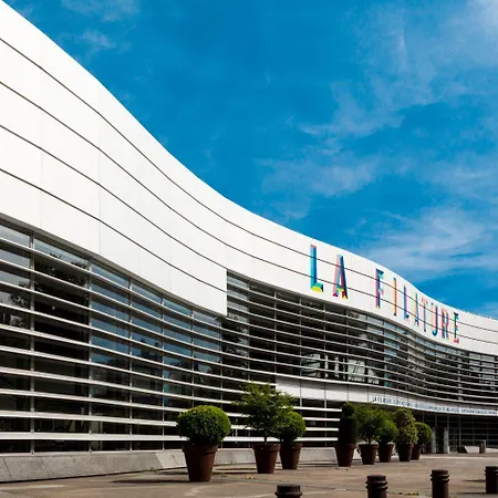 Mulhouse, Urban Family Nest Apartment *