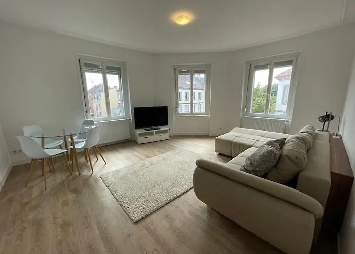 Mulhouse, Urban Family Nest Appartement *